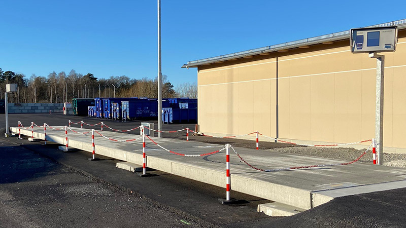 Våg på återvinningsanläggning