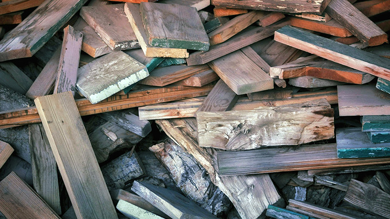 Avfallshantering av olika typer impregnerat trä