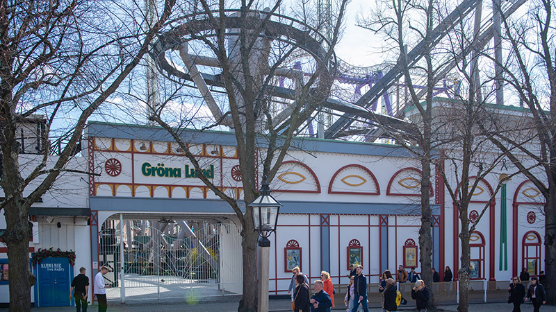 Parks and Resorts återbrukar istället för att kasta